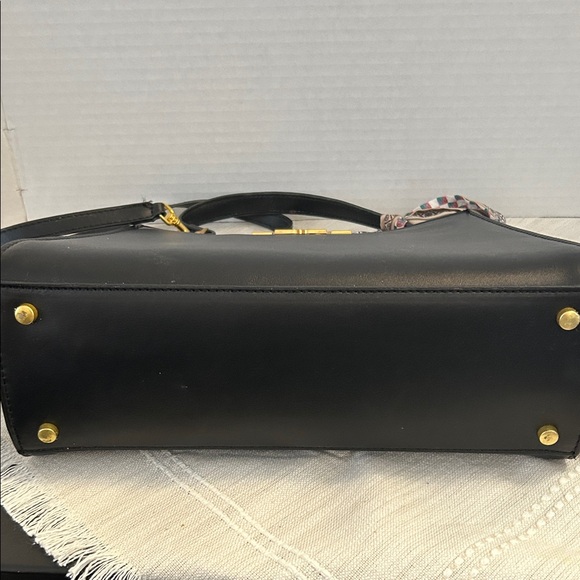 Tory Burch $700 Black Eleanor Spazoletto Satchel with Gold Logo and Ribbon - Picture 12 of 12